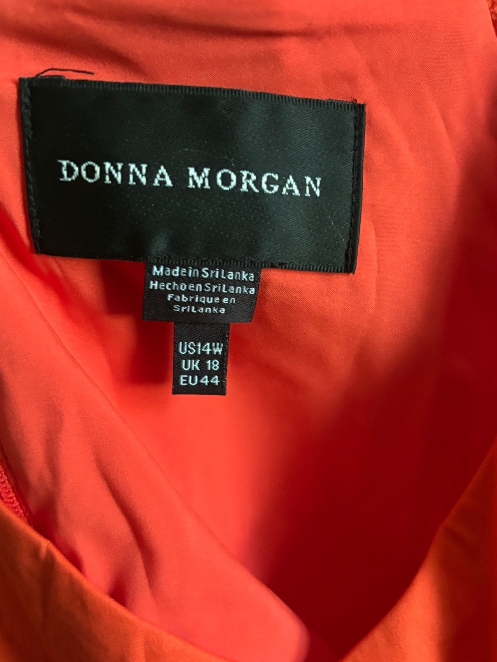 Donna Morgan Colorblock Tiered Maxi - Picture 3 of 4